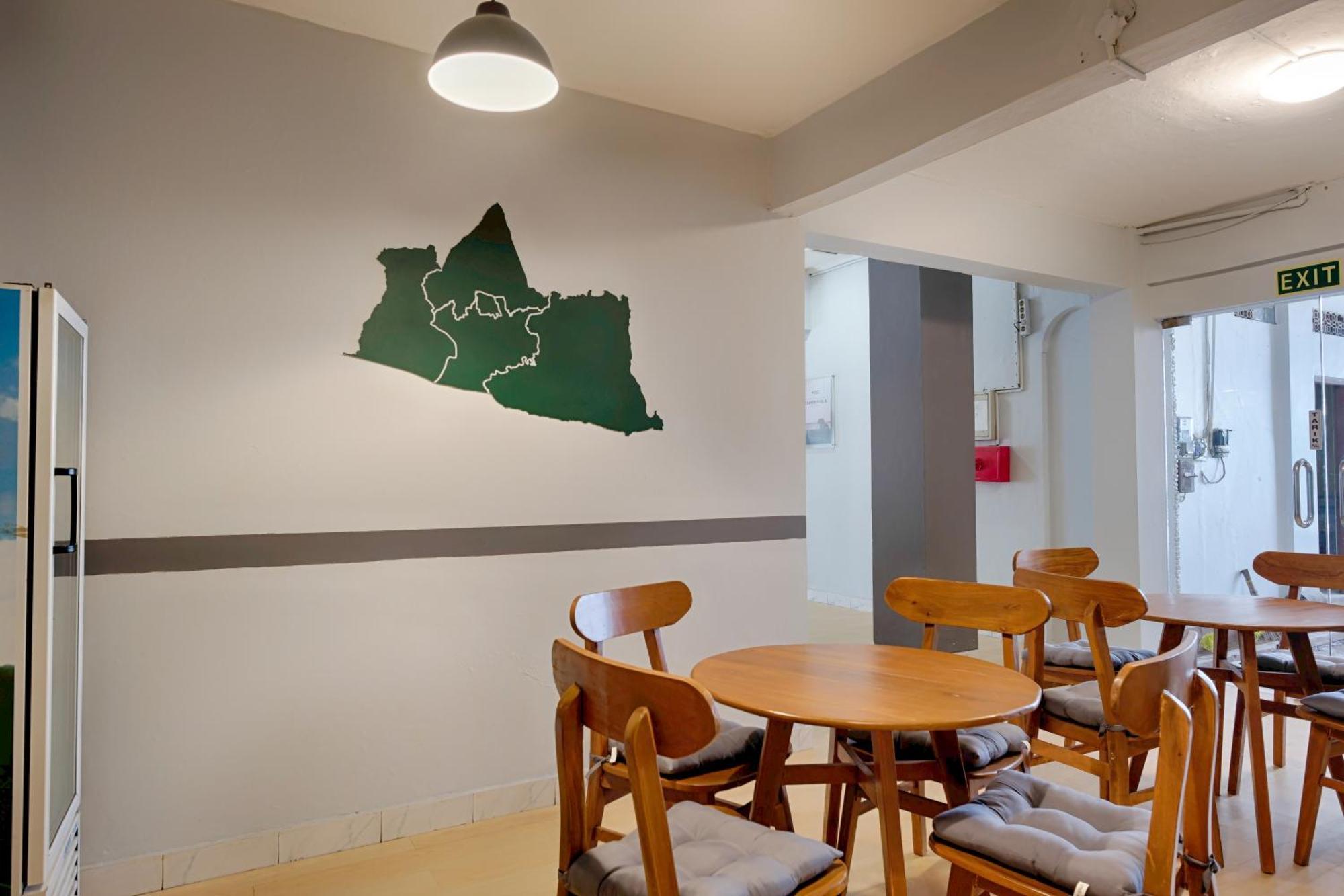 Hubs Hostel Yogyakarta Ngoại thất bức ảnh