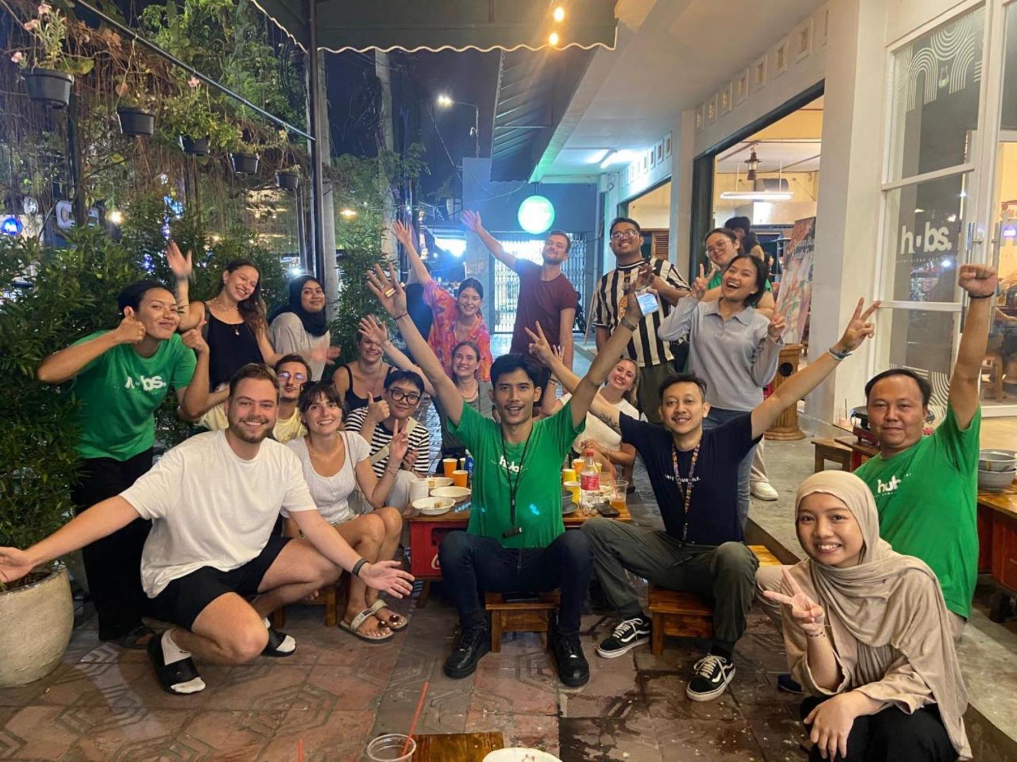 Hubs Hostel Yogyakarta Ngoại thất bức ảnh