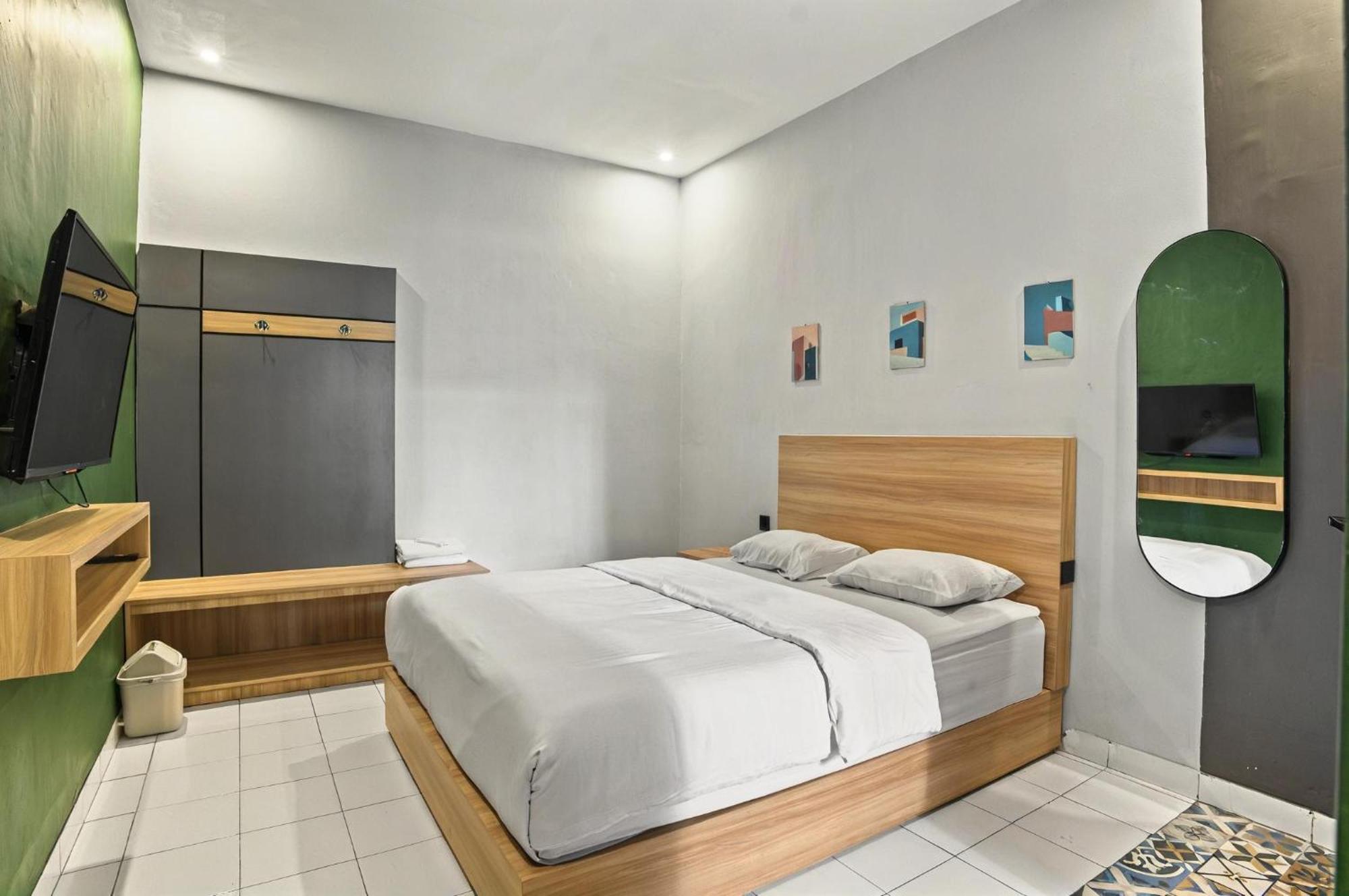 Hubs Hostel Yogyakarta Ngoại thất bức ảnh